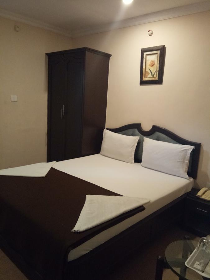 Grand Tower Chennai Hotell Eksteriør bilde